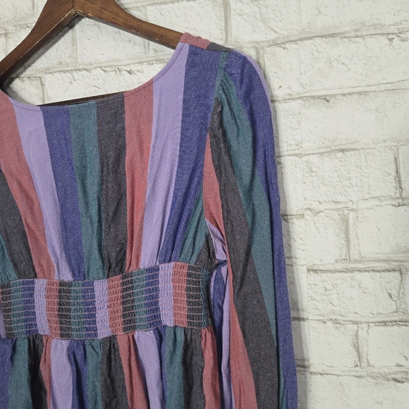 AEO cute stripe long sleeve top - Picture 12 of 13